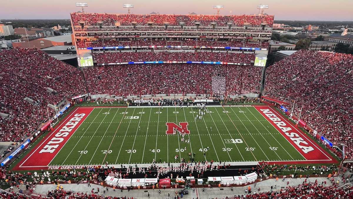 Nibska Husker off Akron in opening program at home opens the door