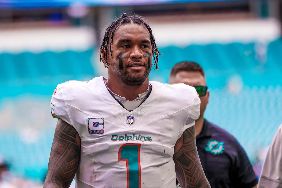 Former NFL players responded to the clear comment of TUA Tagovillo: 'Is he just ...