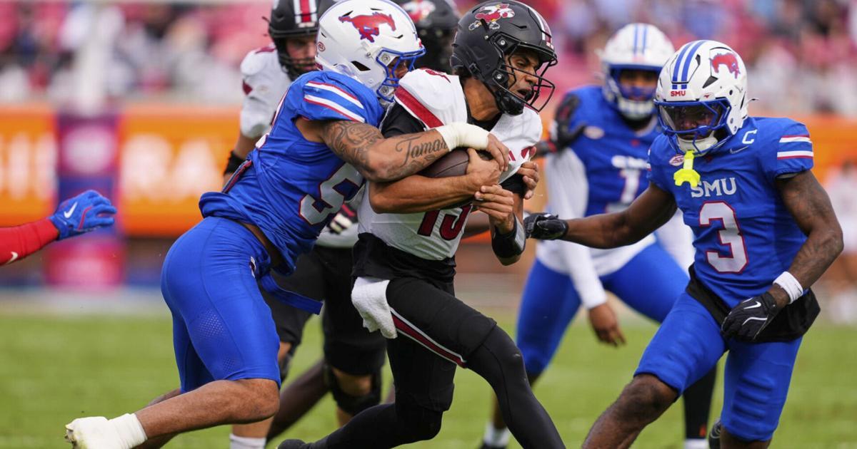 Crawford |Injuries hurt Louisville, but SMUs 38-6 loss should hurt moresports |Sports