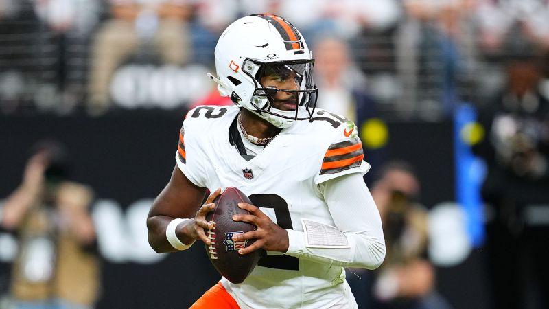 NFL Week 12 Sunday: Shedeur Sanders wins first start for Browns, Dallas stuns Philly with big comeback, Chiefs stay alive |